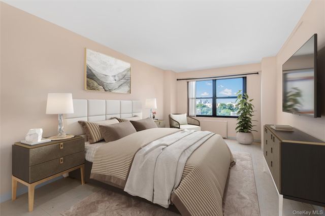 1020 Grand Concourse 11J, Bronx, NY 10451