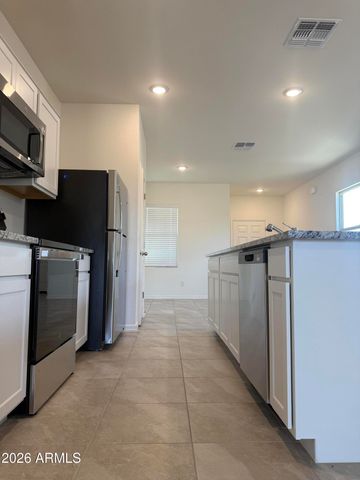2370 E STEER Drive, San Tan Valley, AZ 85140