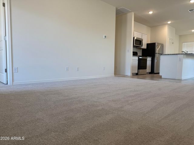 2370 E STEER Drive, San Tan Valley, AZ 85140