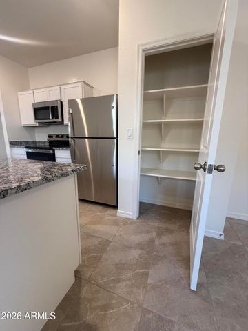 2370 E STEER Drive, San Tan Valley, AZ 85140