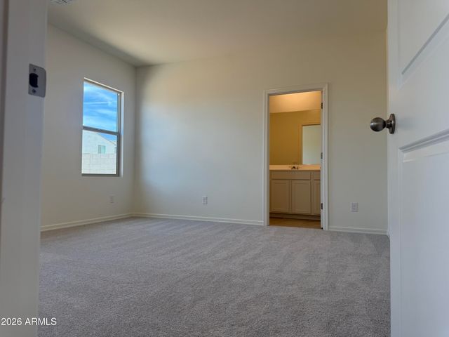 2370 E STEER Drive, San Tan Valley, AZ 85140