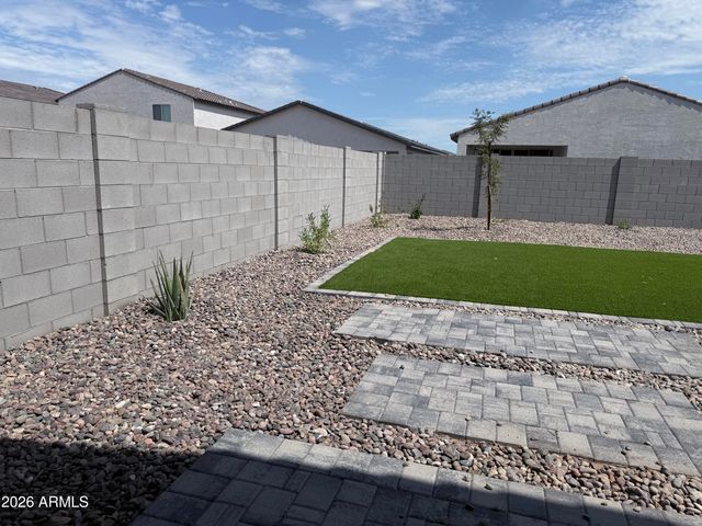 2370 E STEER Drive, San Tan Valley, AZ 85140