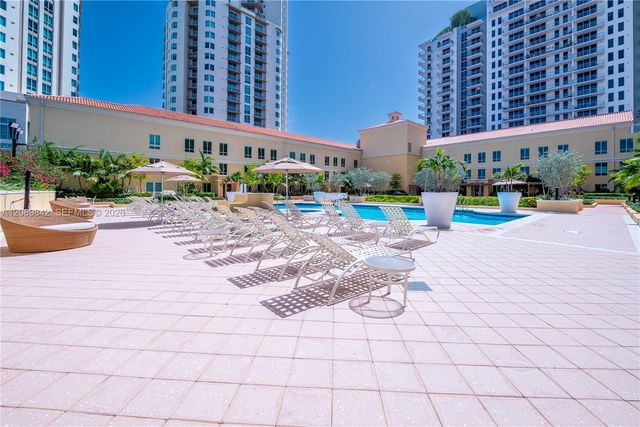 7350 SW 89th Street 706S, Miami, FL 33156