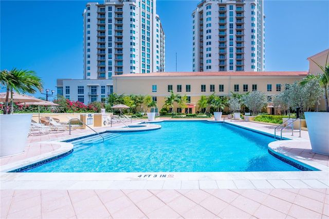 7350 SW 89th Street 706S, Miami, FL 33156
