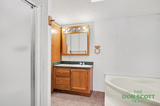 13749 Bluebell Lane, Cedar Springs, MI 49319