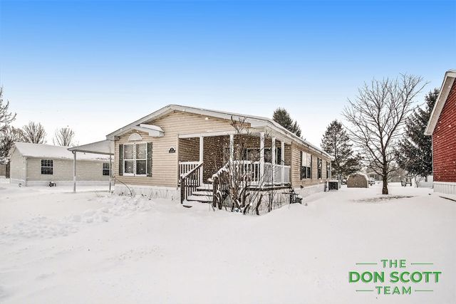 13749 Bluebell Lane, Cedar Springs, MI 49319