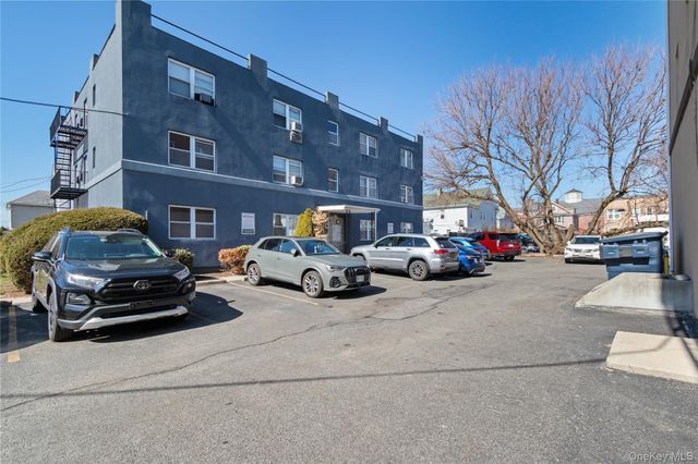 146 Harrison Avenue, Mineola, NY 11501