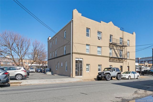 146 Harrison Avenue, Mineola, NY 11501