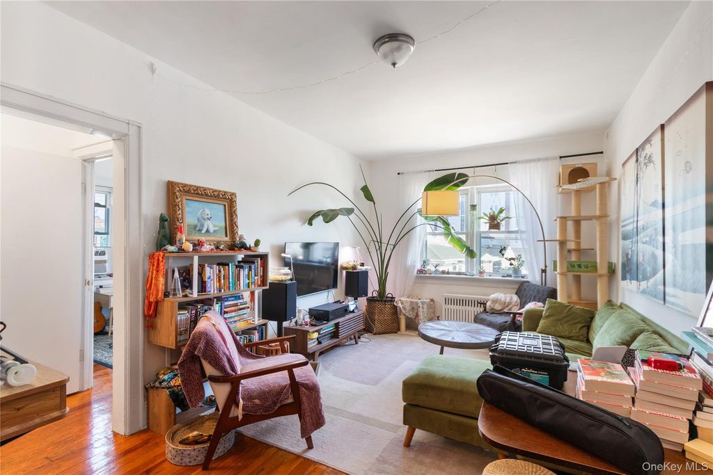 146 Harrison Avenue, Mineola, NY 11501