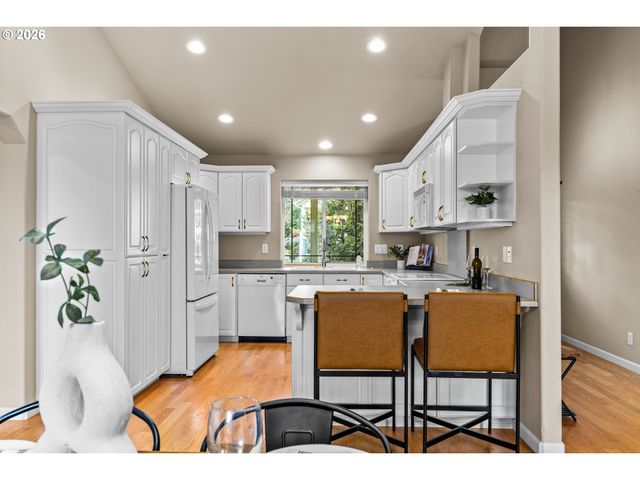 2222 PRIMROSE Ln, Florence, OR 97439