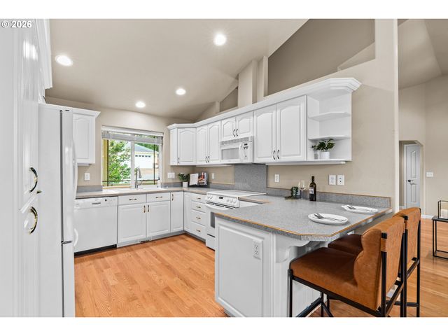 2222 PRIMROSE Ln, Florence, OR 97439