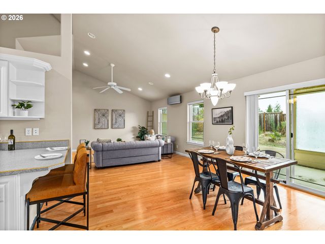 2222 PRIMROSE Ln, Florence, OR 97439