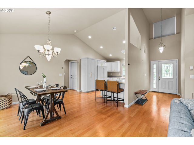 2222 PRIMROSE Ln, Florence, OR 97439