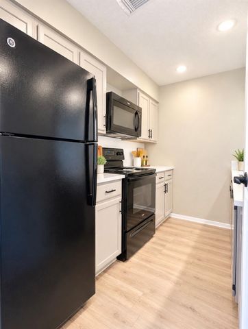 3900 Aspen Drive B201, Montgomery, TX 77356
