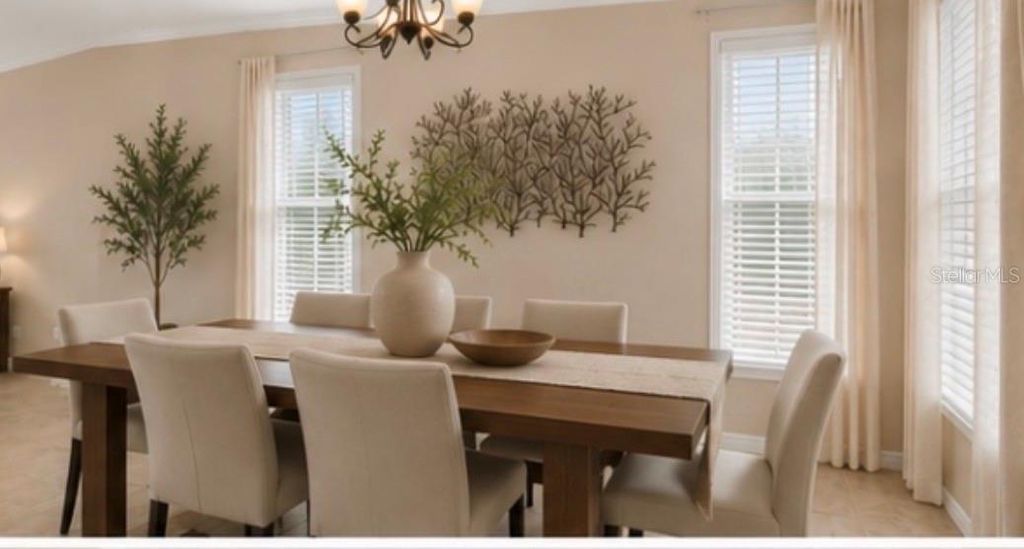 Image 30 of property listing at 8915 DELLA SCALA CIRCLE, Orlando, FL 32836