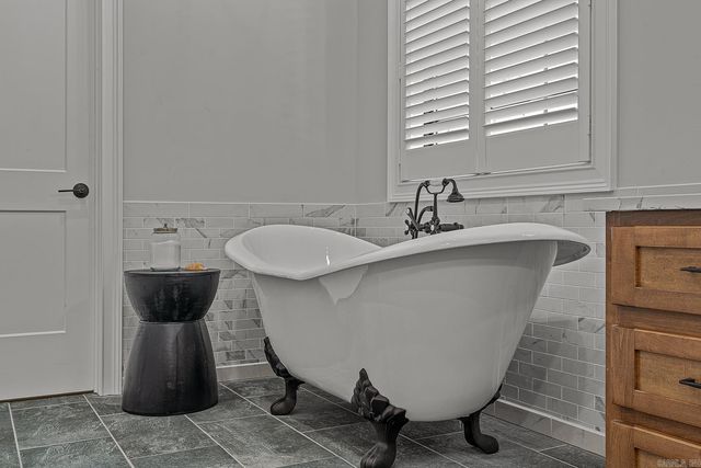 155 CR 7599, Jonesboro, AR 72405