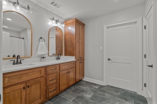 155 CR 7599, Jonesboro, AR 72405