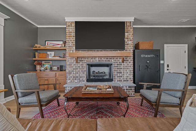 155 CR 7599, Jonesboro, AR 72405