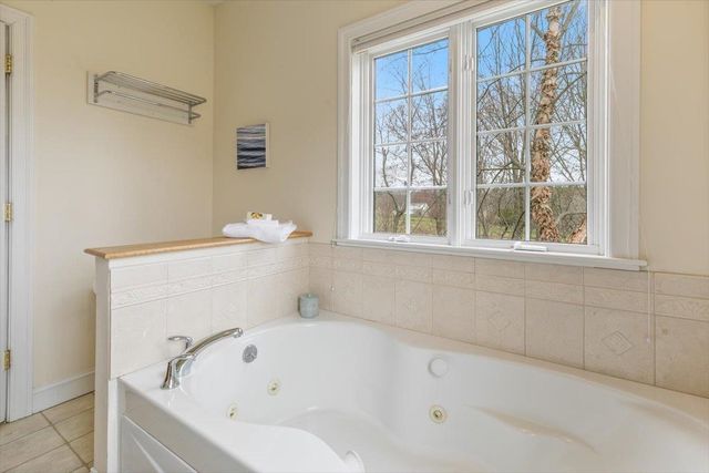 9 Steeple View Drive, Atkinson, NH 03811
