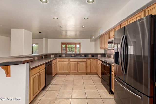 5100 E Golder Ranch Drive, Tucson, AZ 85739