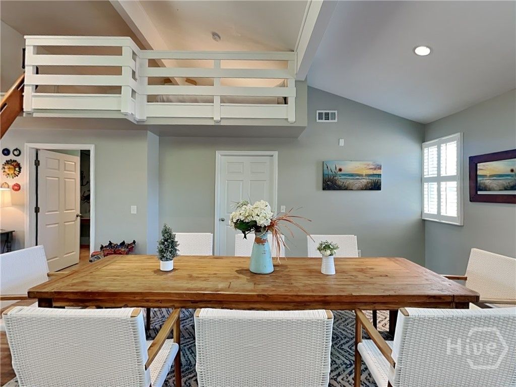 Image 10 of property listing at 129 Lewis Avenue, Tybee Island, GA 31328