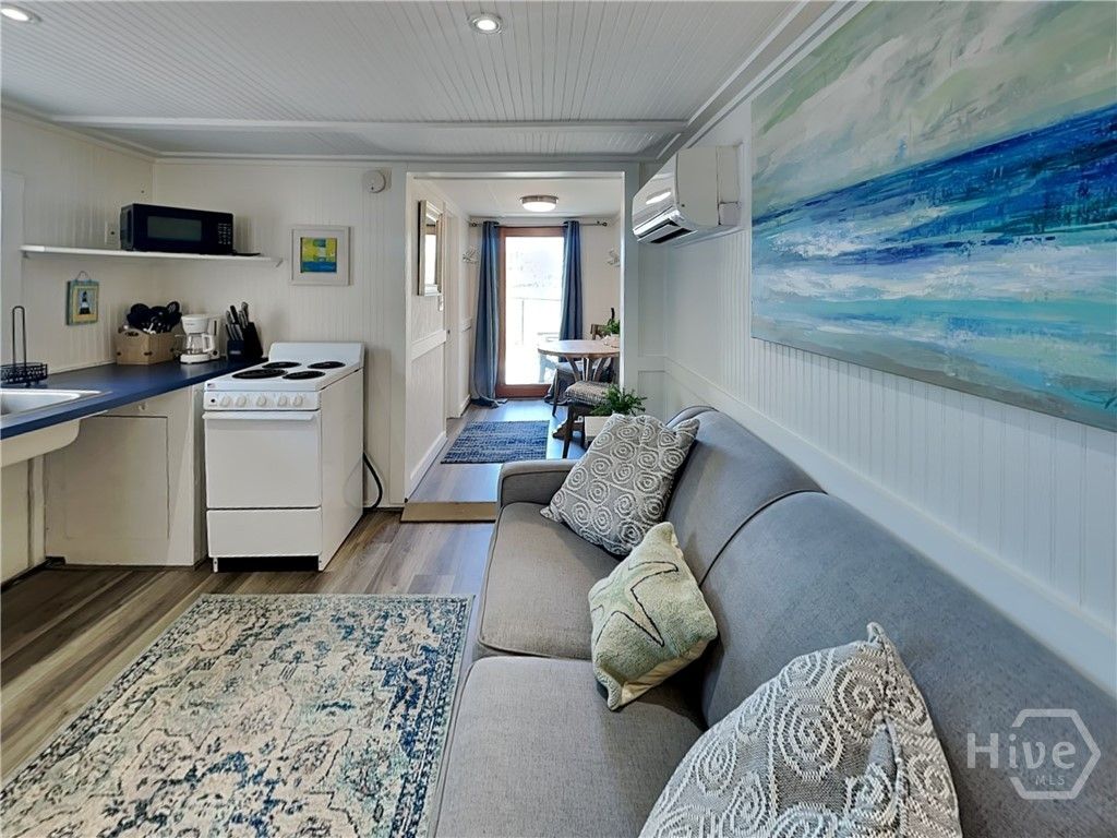 Image 22 of property listing at 129 Lewis Avenue, Tybee Island, GA 31328