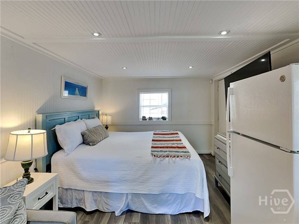 Image 39 of property listing at 129 Lewis Avenue, Tybee Island, GA 31328