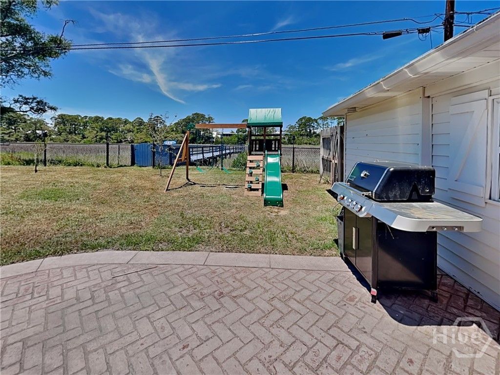 Image 56 of property listing at 129 Lewis Avenue, Tybee Island, GA 31328