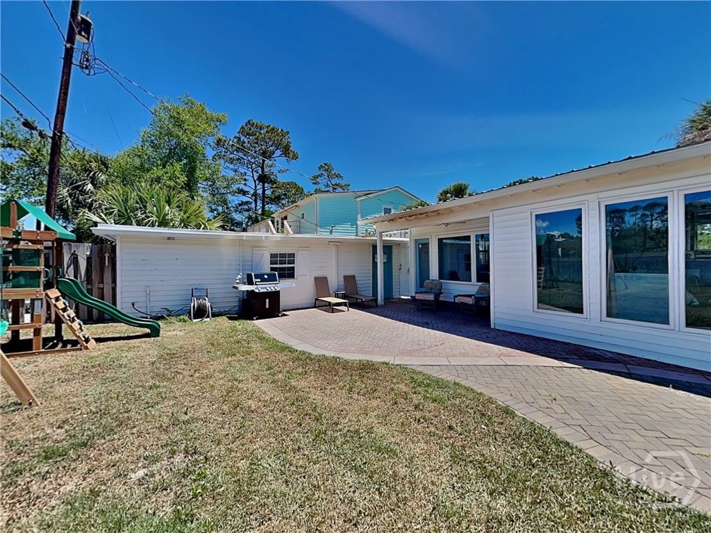 Image 62 of property listing at 129 Lewis Avenue, Tybee Island, GA 31328