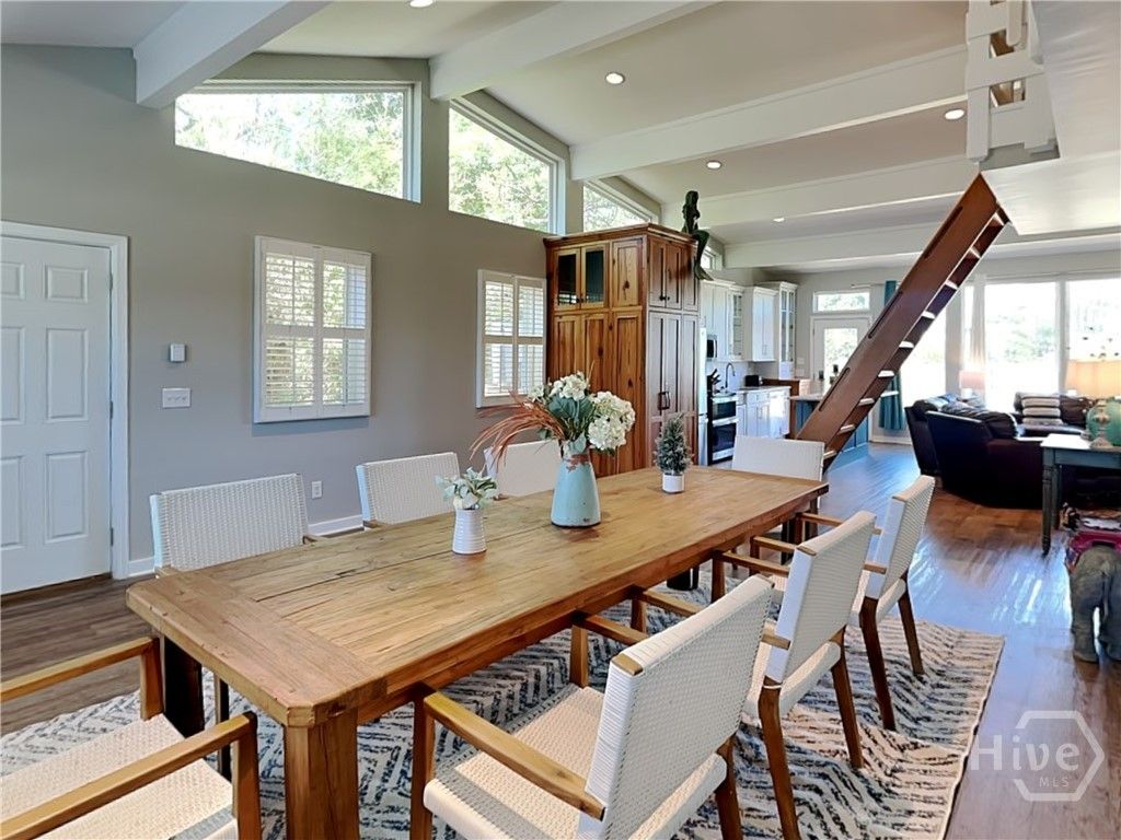 Image 8 of property listing at 129 Lewis Avenue, Tybee Island, GA 31328