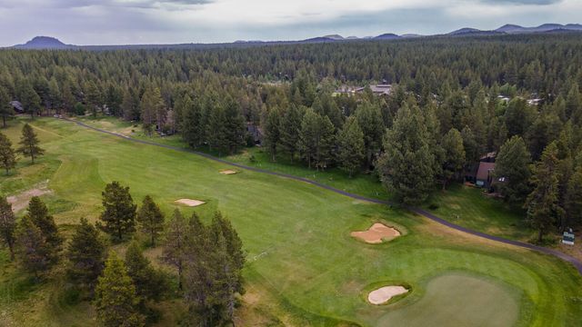 57265 Overlook Road 4, Sunriver, OR 97707