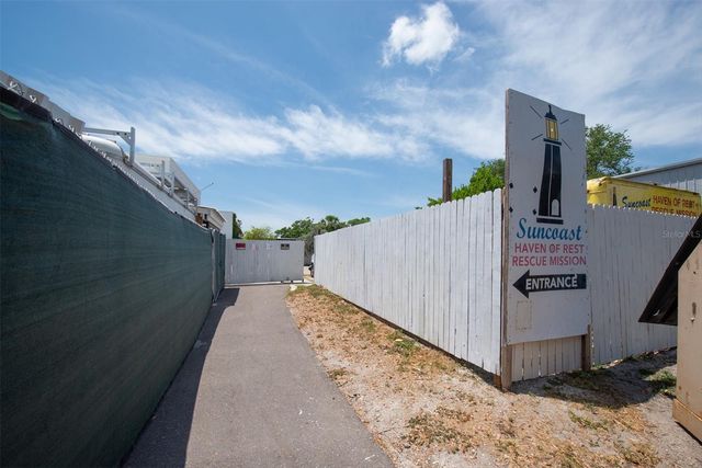 1763 9TH AVENUE N, St Petersburg, FL 33713
