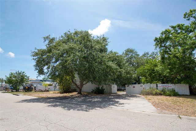 1763 9TH AVENUE N, St Petersburg, FL 33713