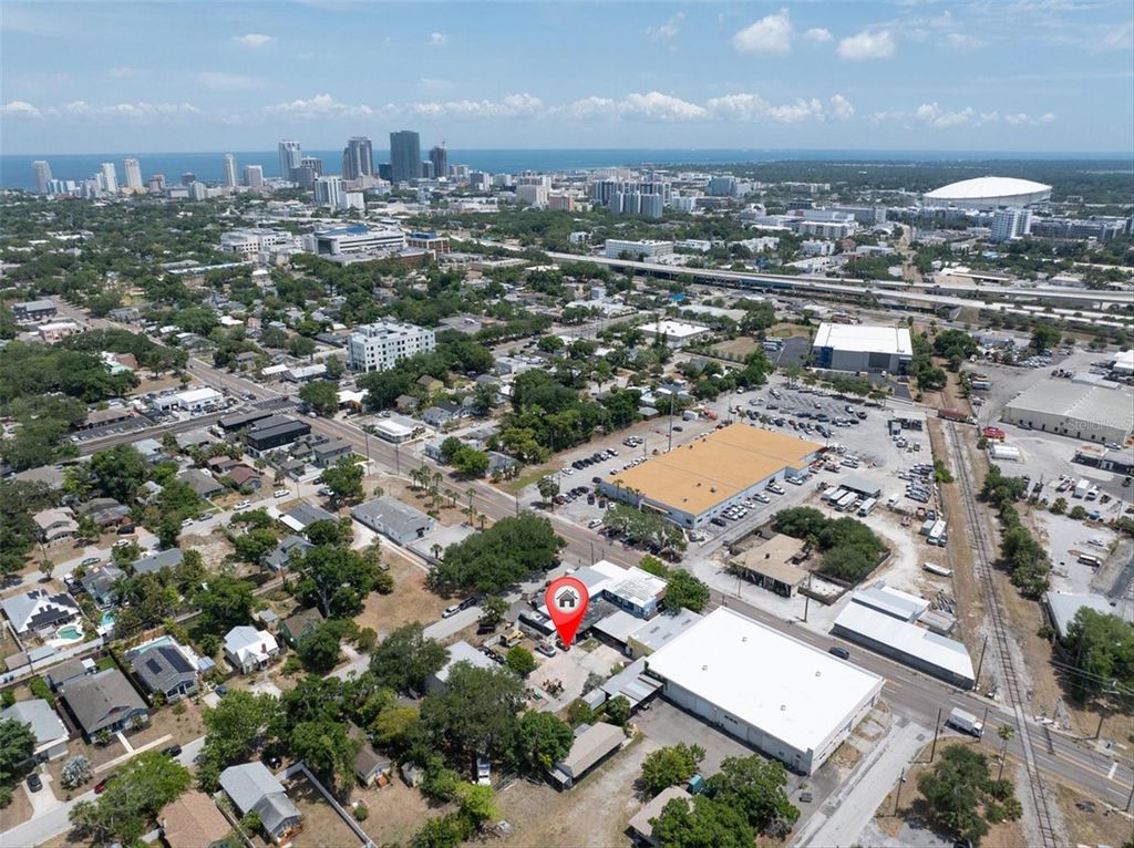 1763 9TH AVENUE N, St Petersburg, FL 33713