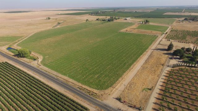 20080 E Kettleman, Lodi, CA 95240
