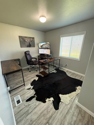 20080 E Kettleman, Lodi, CA 95240