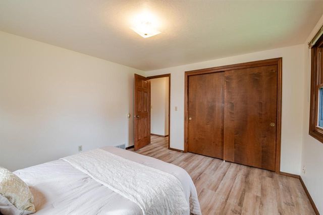 553 DELWICHE ROAD, Green Bay, WI 54302