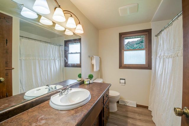553 DELWICHE ROAD, Green Bay, WI 54302