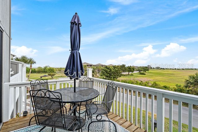 4 Cedar Reef Dr Unit B202, St Helena Island, SC 29920