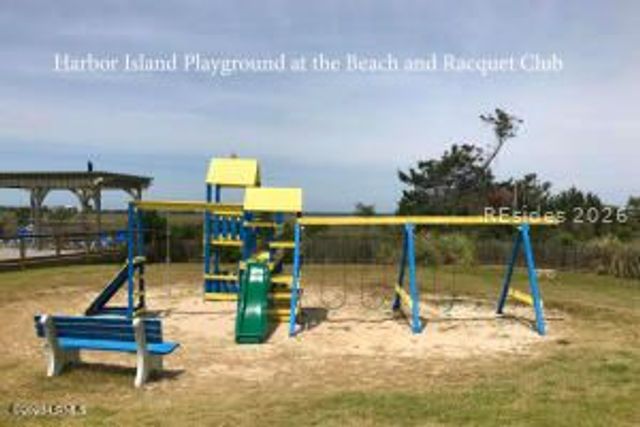 4 Cedar Reef Dr Unit B202, St Helena Island, SC 29920