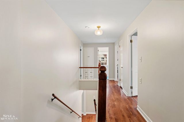 180 Fisher Road, Grosse Pointe Farms, MI 48236