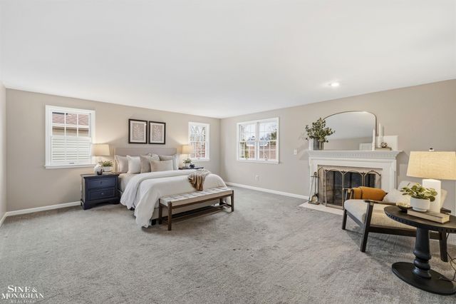 180 Fisher Road, Grosse Pointe Farms, MI 48236