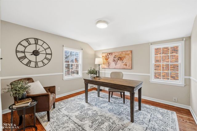 180 Fisher Road, Grosse Pointe Farms, MI 48236