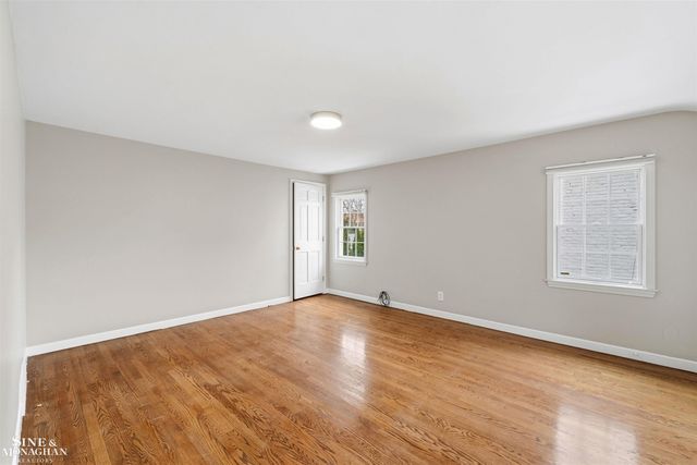 180 Fisher Road, Grosse Pointe Farms, MI 48236