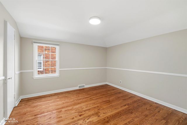 180 Fisher Road, Grosse Pointe Farms, MI 48236