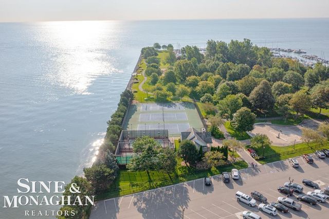180 Fisher Road, Grosse Pointe Farms, MI 48236