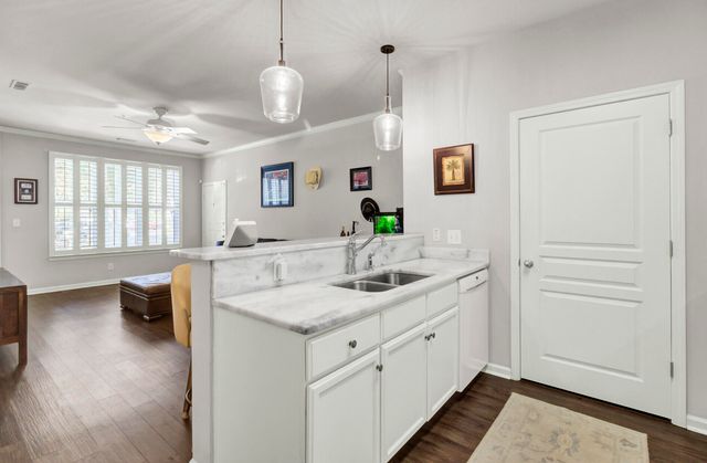 300 Bucksley Lane 104, Charleston, SC 29492