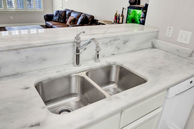 300 Bucksley Lane 104, Charleston, SC 29492