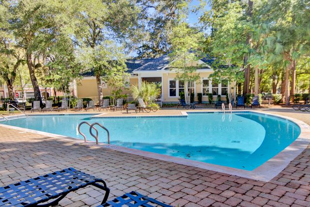 300 Bucksley Lane 104, Charleston, SC 29492