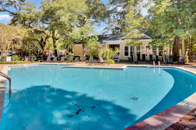 300 Bucksley Lane 104, Charleston, SC 29492